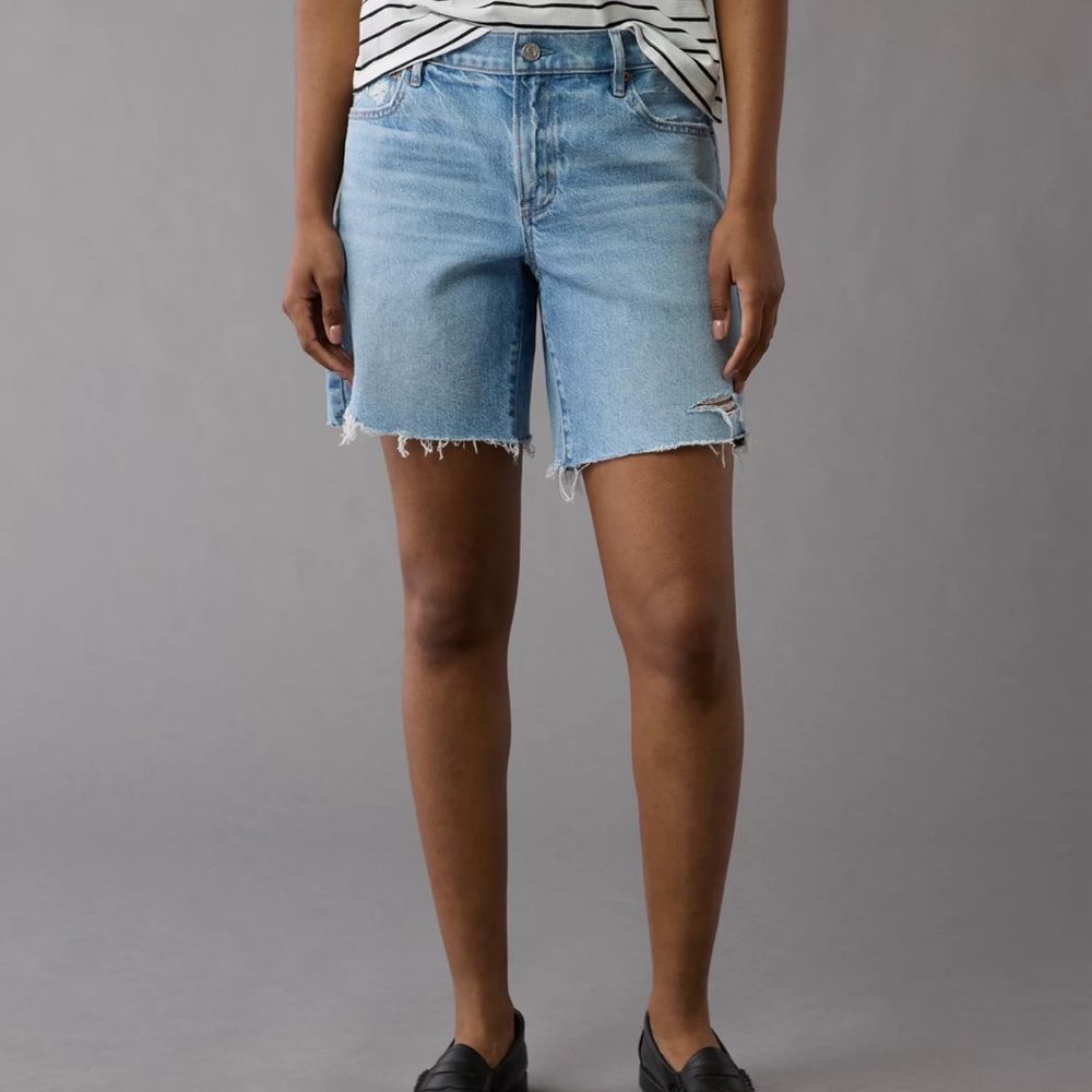 AE 8" Strigid Perfect Denim Bermuda Short NWT 8